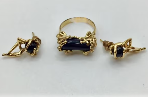 Design ring en oorbellen van Charles Jourda,  goud verguld Onyx.