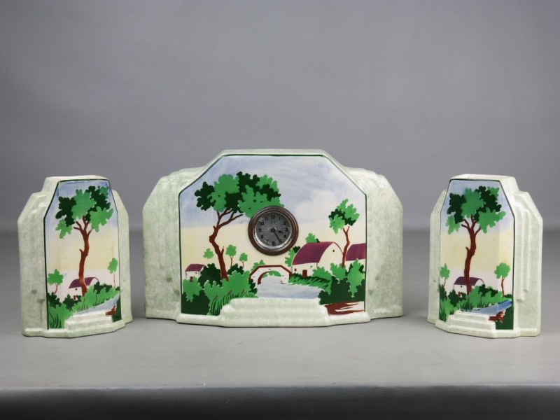 Porseleinen klokkenstel