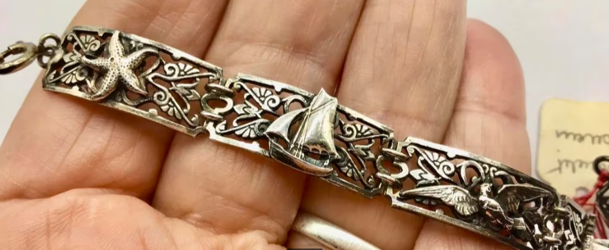 Vintage armband Normandië Frankrijk wapen schip zilver Vintage armband Normandië Frankrijk wapen schip zilver